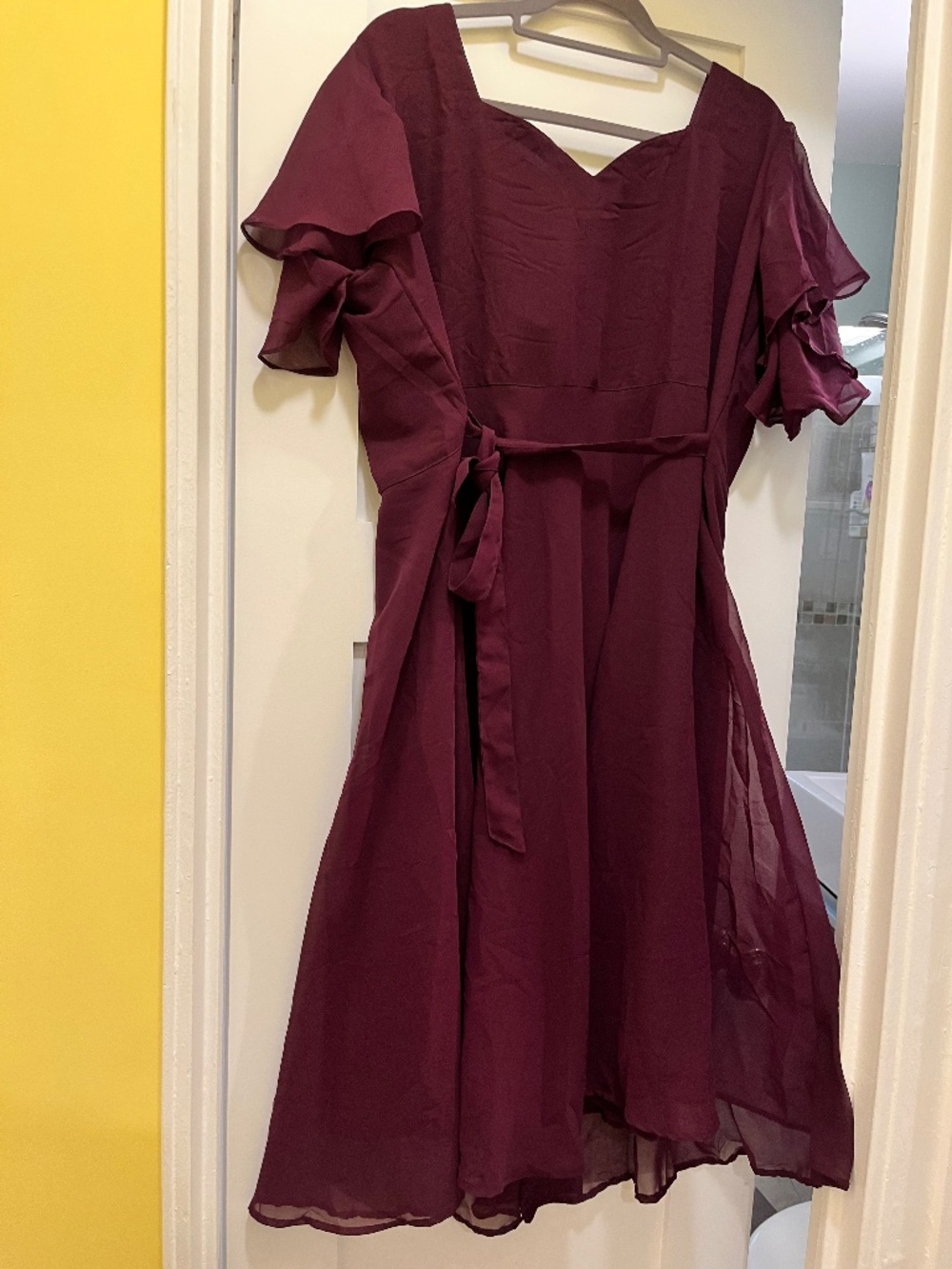 NWT flutter sleeve midi dress
